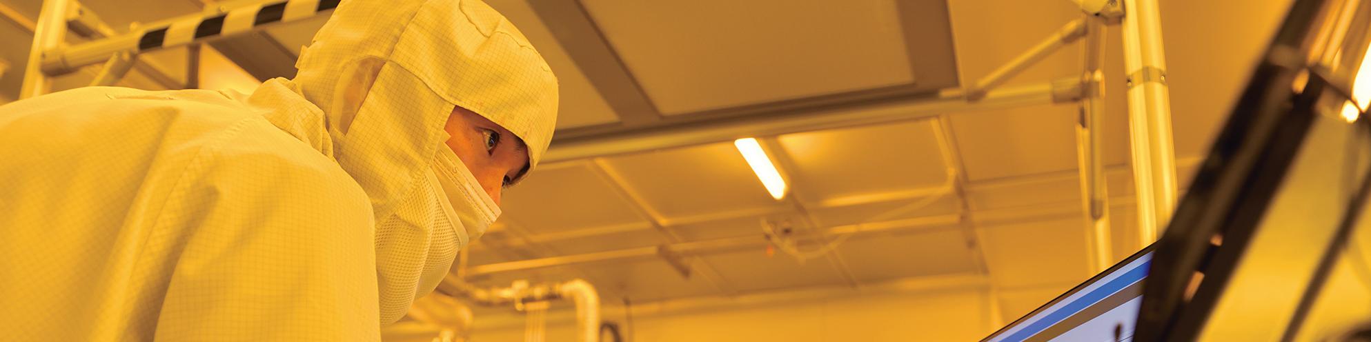 With the most sophisticated equipment and excellent technology integration, GaN HEMT manufacturing will go in a future (sumitomo electric Device Innovation co., yamanashi career)