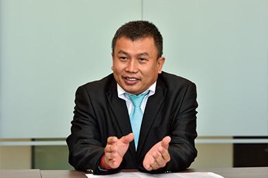Mitsubishi corporation phnom penh ambassador to Iraq, the firm manager Mr West to serve (Yim Siphon)