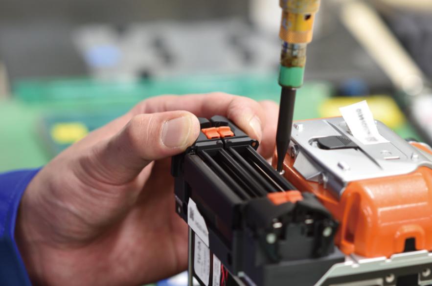 By pairs of skillful hand assembly molding