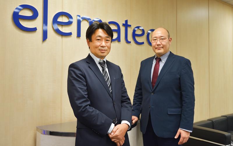 Left) according to the mount tai (Elematec) corporation headquarters business group leader and chiba 4 branch stores long chi He Jian Mr Aso right) according to the mount tai (Elematec), the third group head office leader eagle Mr Zhu bright