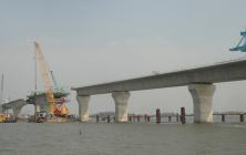 Erection of the cantilever bridge