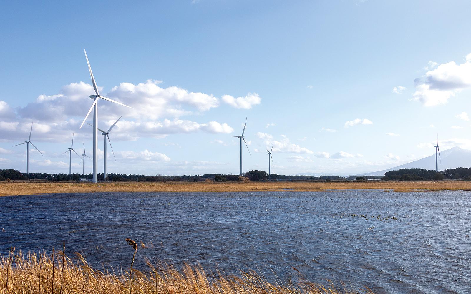 再生可能エネルギ，普及への挑戦~国内最大の風力発電を根底で支える~