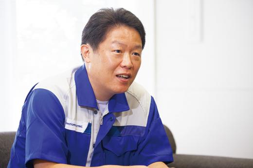 Hiroshi Omi、高级经理、工程部门,工业电线和电缆Div。