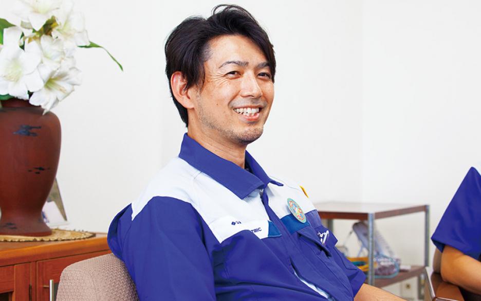 佐藤Nishimura和歌山生产控制小组的领导人,橡皮绝缘电线和电缆生产部门,住友电气工业电线和电缆公司。